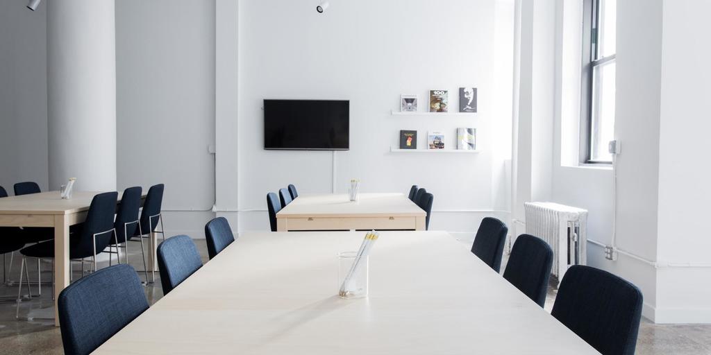featured image - 5 Signs You Should Start an Agency